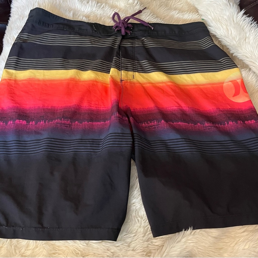 Hurley Board Shorts Men’s 34 Phantom Pocket Surf Swimsuit Trunks.